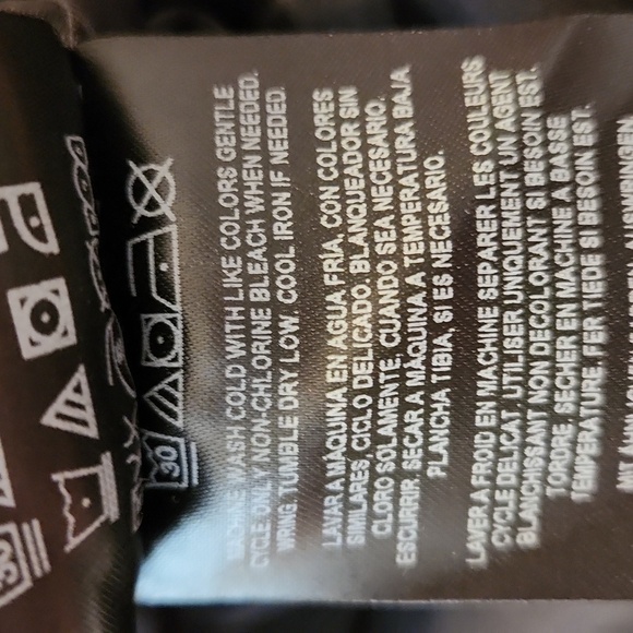 Guess Summer Escape Coral Crop Top Size XS NWT - Picture 11 of 13